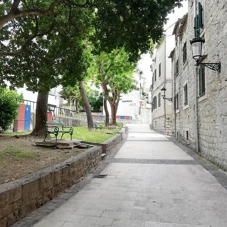 Old Town Cozy 홈스테이