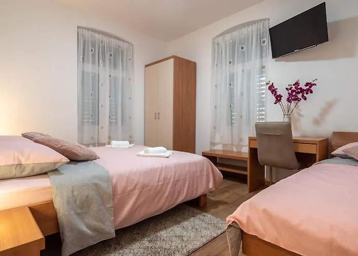 Old Town Cozy Δωμάτια σε οικογενειακή κατοικία *