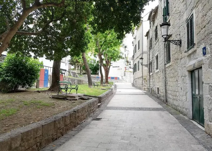 Old Town Cozy Δωμάτια σε οικογενειακή κατοικία