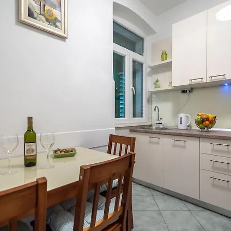 Séjour chez l'habitant Old Town Cozy Split